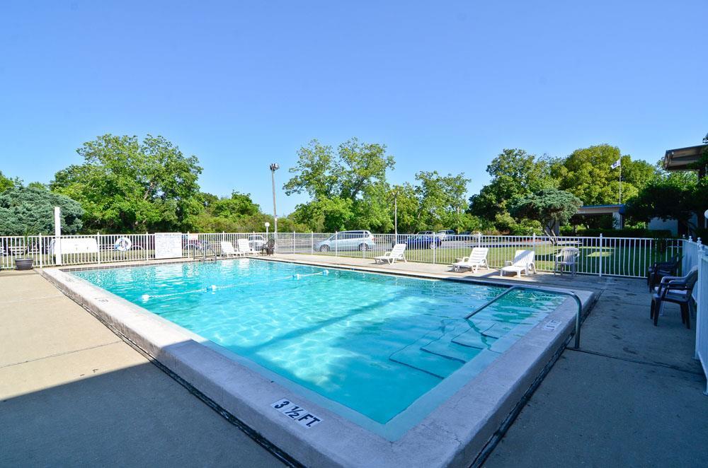 Best Western Crossroads Inn DeFuniak Springs Ανέσεις φωτογραφία